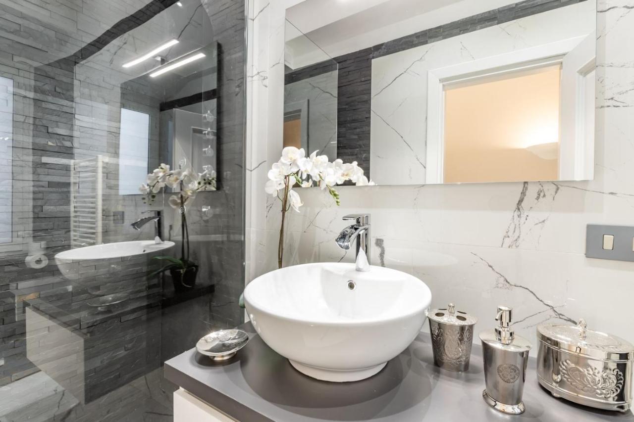Trevi Luxury Apartment Jacuzzi Rome Luaran gambar